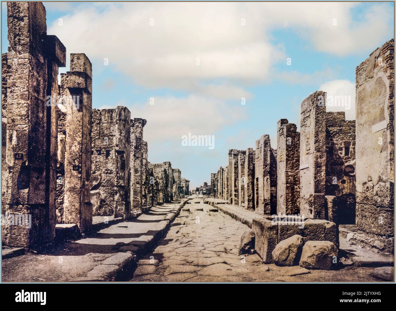 VINTAGE POMPEII 1890s Via Della FORTUNA STREET Fortuna Street, Pompeii, Naples Italy Photocrom Pompeii (Extinct city); Italy c1890 and 1900  photochrom, color. Stock Photo