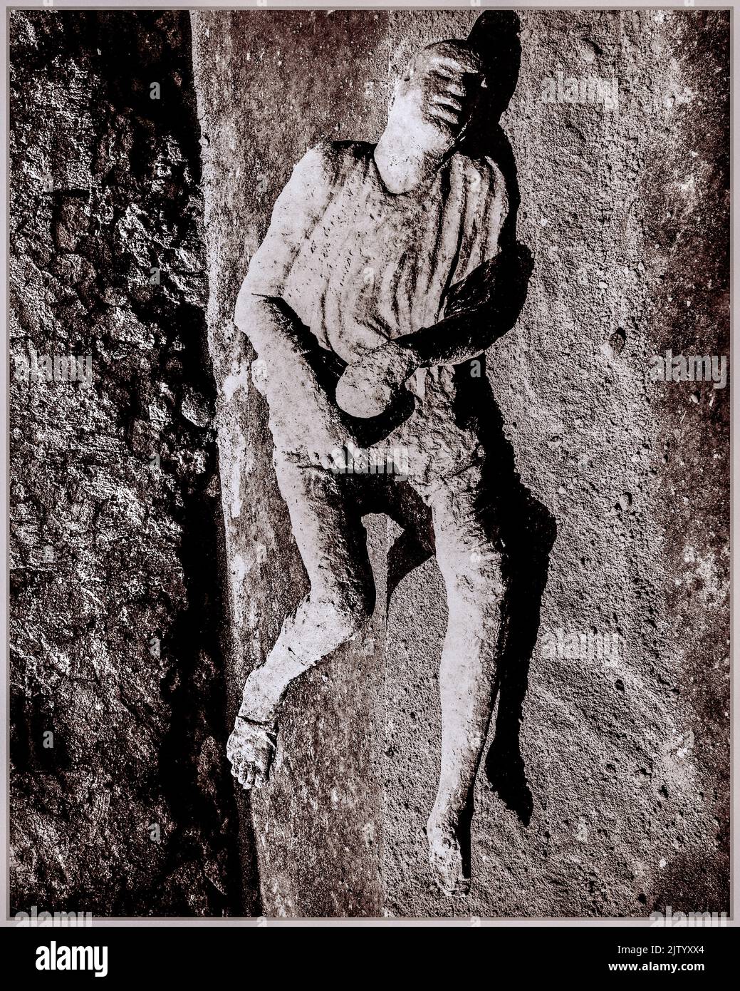 POMPEII VESUVIUS BODY Petrified body in ash, victim of the eruption of Mt Vesuvius in Pompeii, Italy 'Giorgio Sommer, Impronte umane (Pompeii), 1873, albumen print. Stock Photo