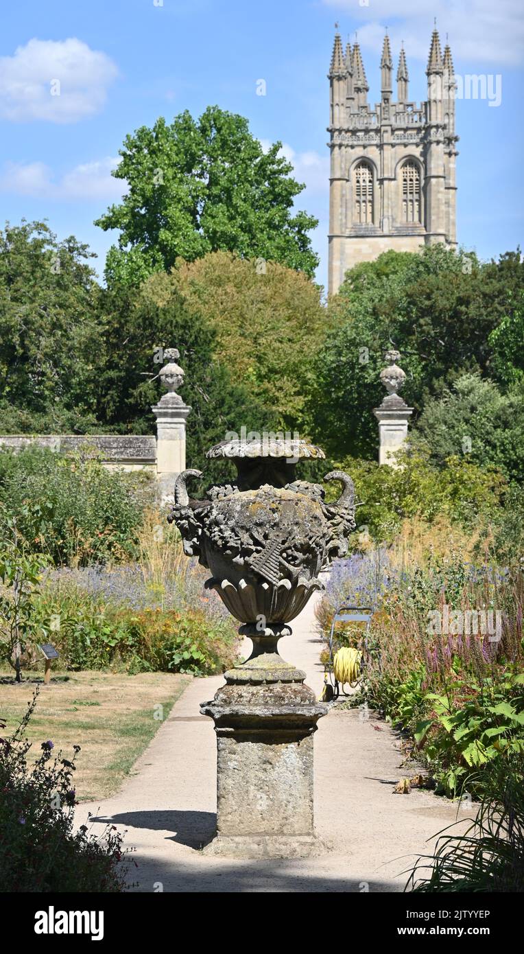 Magdalen Tower, Oxford as viewed from the Botanical Gardens Stock Photo