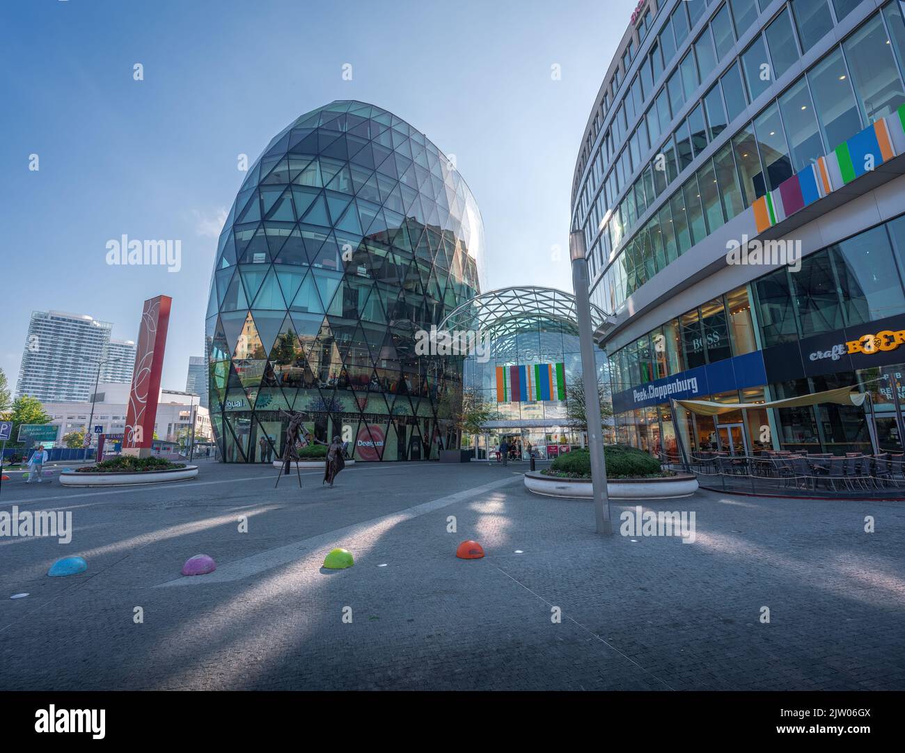 Eastern europe|shopping center hi-res stock photography and images - Alamy