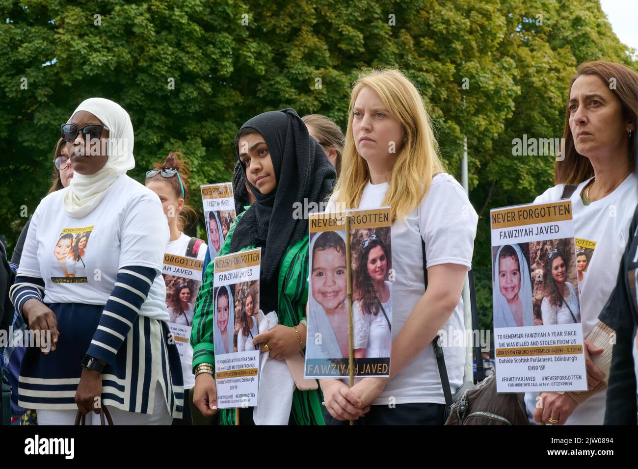 Edinburgh Scotland, UK 02 September 2022. People participate in a vigil at the Scottish Parliament for Fawziyah Javed on the anniversary of her death. credit sst/alamy live news Stock Photo