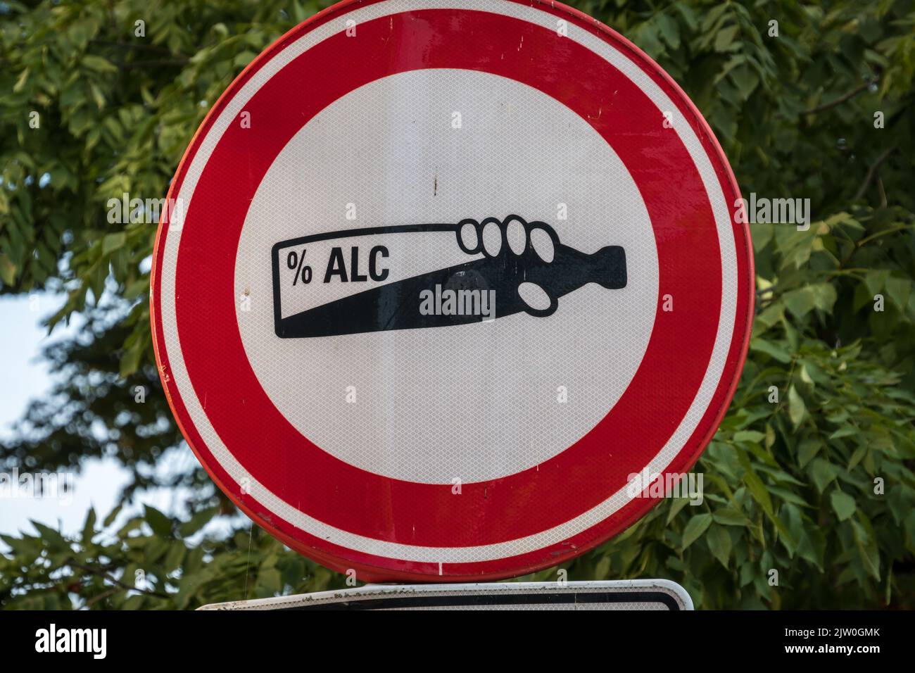 Warning a wine bottle hi-res stock photography and images - Alamy