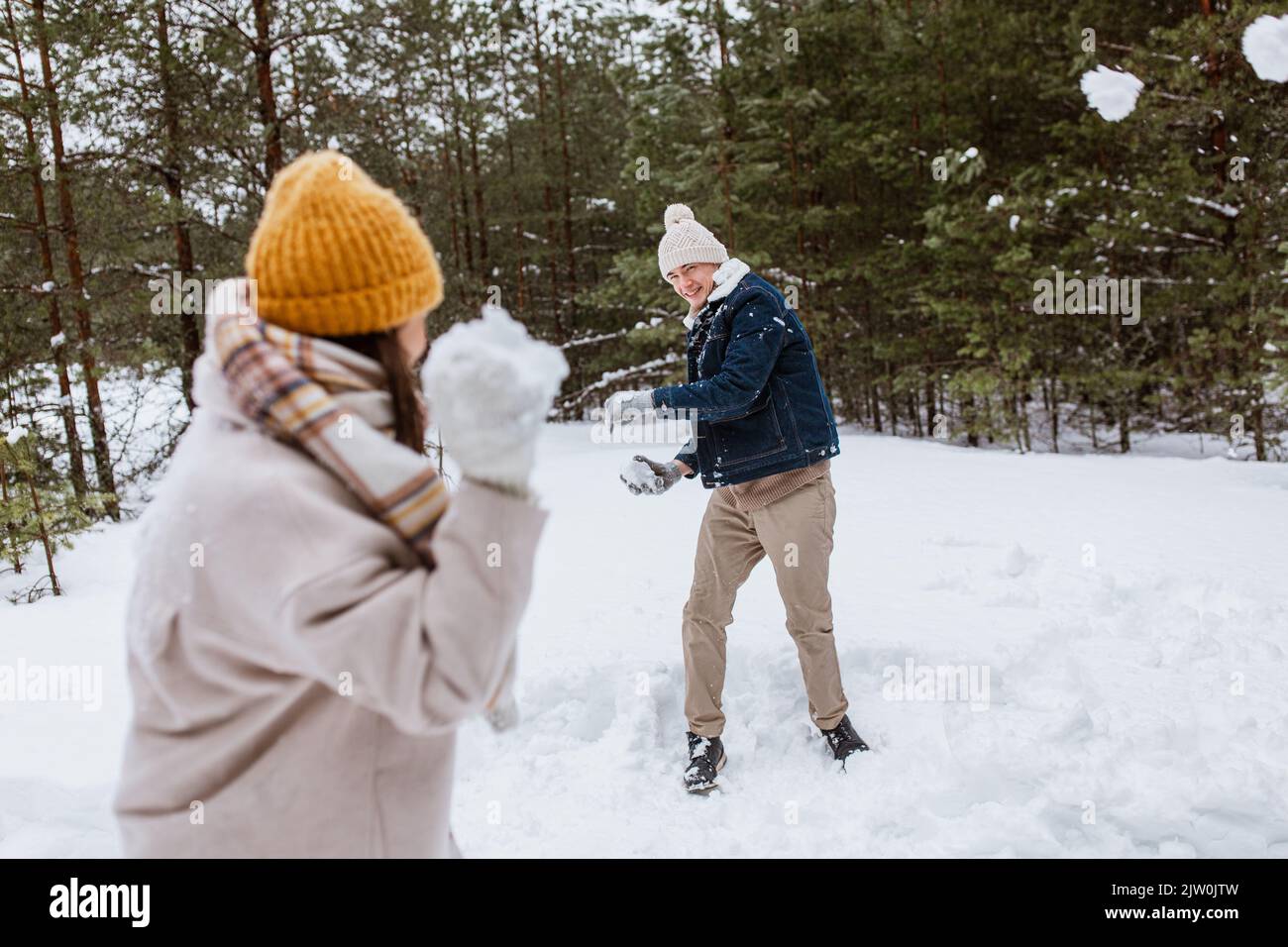 Couple playing together in park hi-res stock photography and images - Alamy