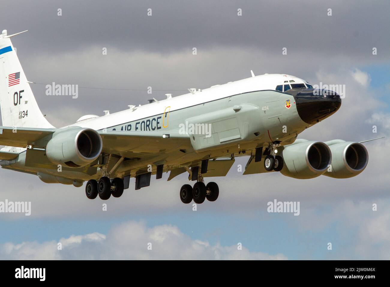Rivet joint spy plane raf hires stock photography and images Alamy
