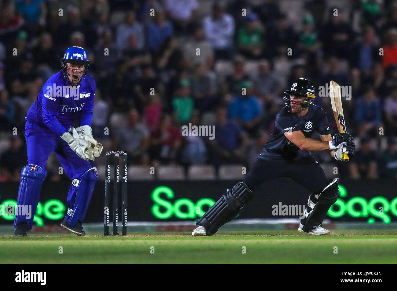 Southampton, UK. 02nd Sep, 2022. Manchester Originals' Laurie Evans during the The Hundred match Manchester Originals vs London Spirit Men at The Ageas Bowl, Southampton, United Kingdom, 2nd September 2022 (Photo by Ben Whitley/News Images) in Southampton, United Kingdom on 9/2/2022. (Photo by Ben Whitley/News Images/Sipa USA) Credit: Sipa USA/Alamy Live News Stock Photo