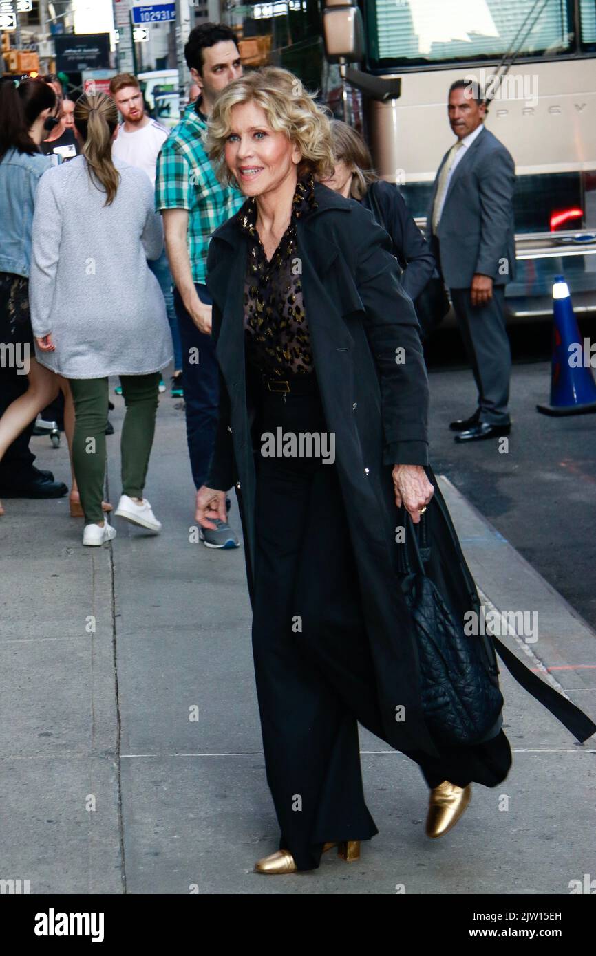 **FILE PHOTO** Jane Fonda Diagnosed With Non-Hodgkin's Lymphoma. NEW YORK, NY - SEPTEMBER 19: Jane Fonda at The Late Show With Stephen Colbert on September 19, 2018 in New York City. Credit: Diego Corredor/MediaPunch Stock Photo