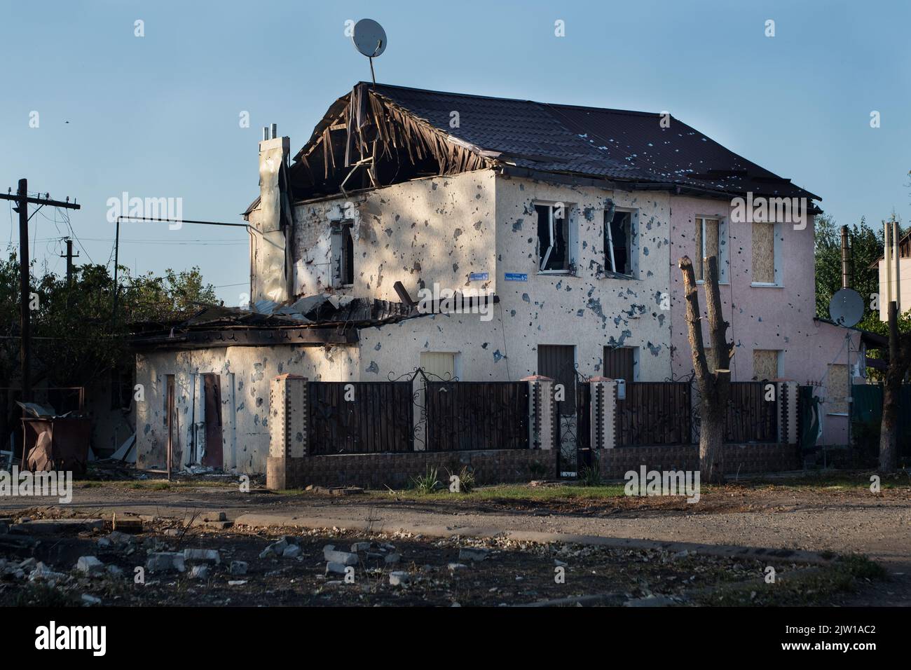 Mykolaiv, Ukraine. 28th Aug, 2022. House seriously damaged by a missile explosion in Mykolaiv (Photo by Maria Ximena Borrazas/Sipa USA) Credit: Sipa USA/Alamy Live News Stock Photo