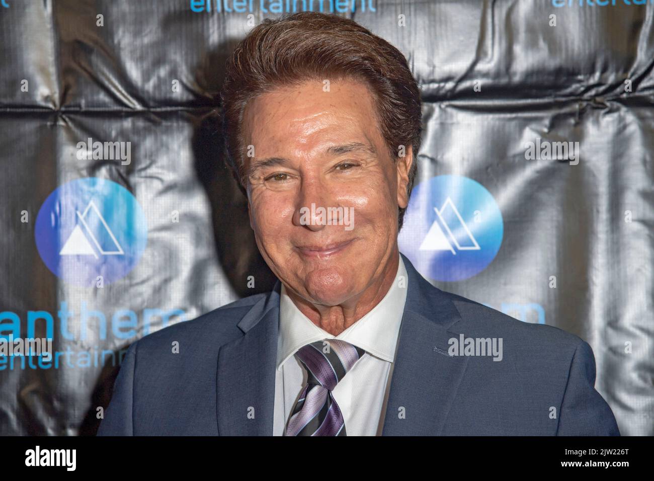 NEW YORK, NEW YORK - SEPTEMBER 02: Fernando Allende attends "José ...