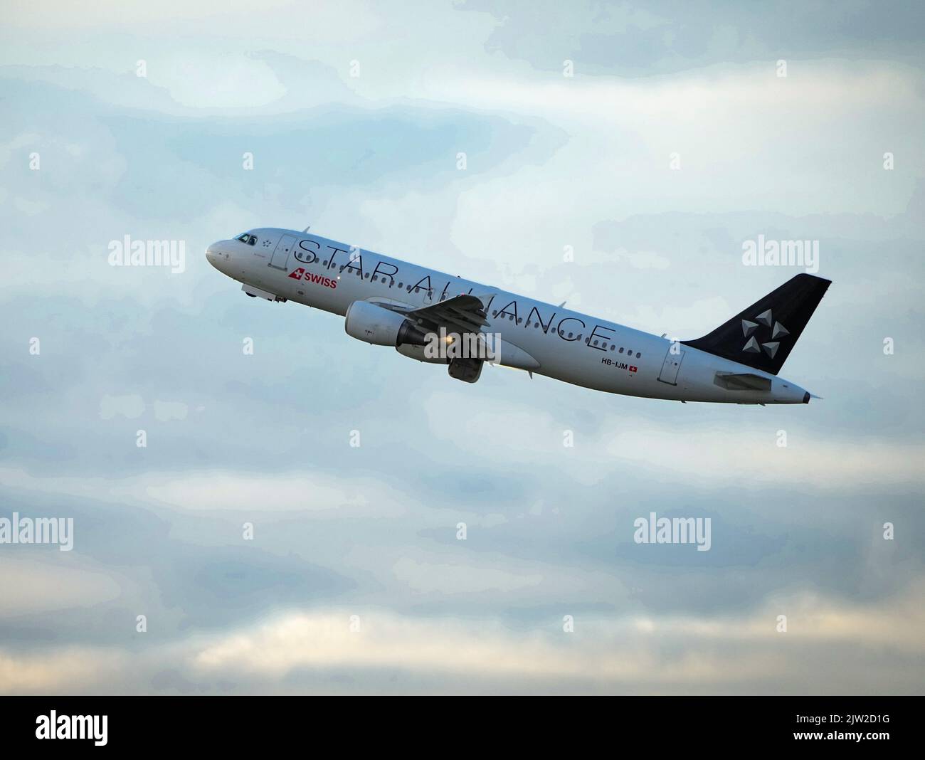 Berlin, Germany. 02nd Sep, 2022. 02 September 2022, Brandenburg, Schhšnefeld: An airplane Airbus A 320-214 of the airline Swiss (Star Alliance) takes off from the airport Berlin Brandenburg 'Willy Brandt'. Photo: Soeren Stache/dpa Credit: dpa picture alliance/Alamy Live News Stock Photo