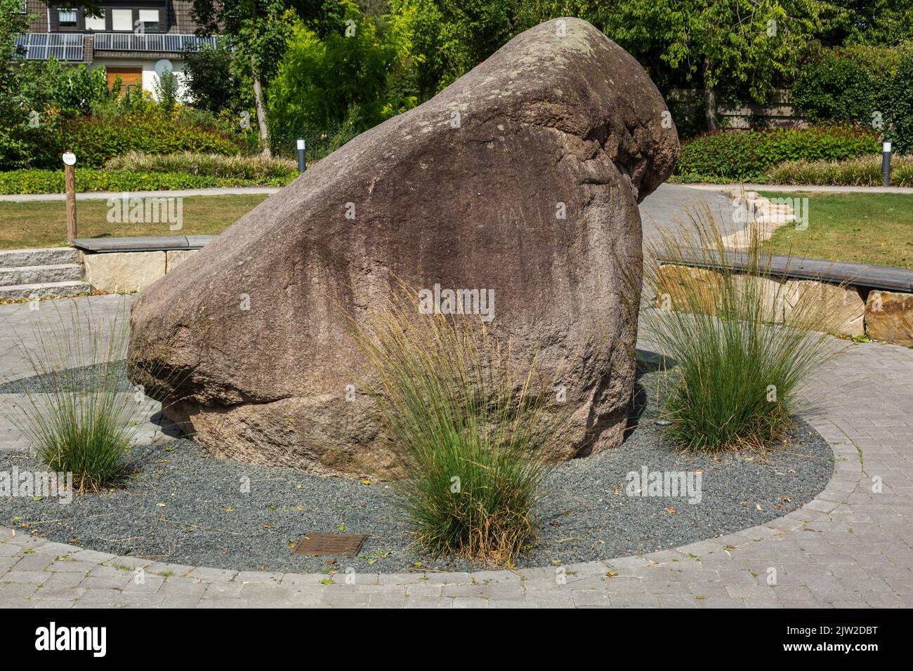 Germany, Rosendahl, Baumberge, Westmuensterland, Muensterland, Westphalia, North Rhine-Westphalia, NRW, Rosendahl-Holtwick, The Holtwick Egg, natural benchmark, the erratic boulder from the glacial period came from Sweden Stock Photo