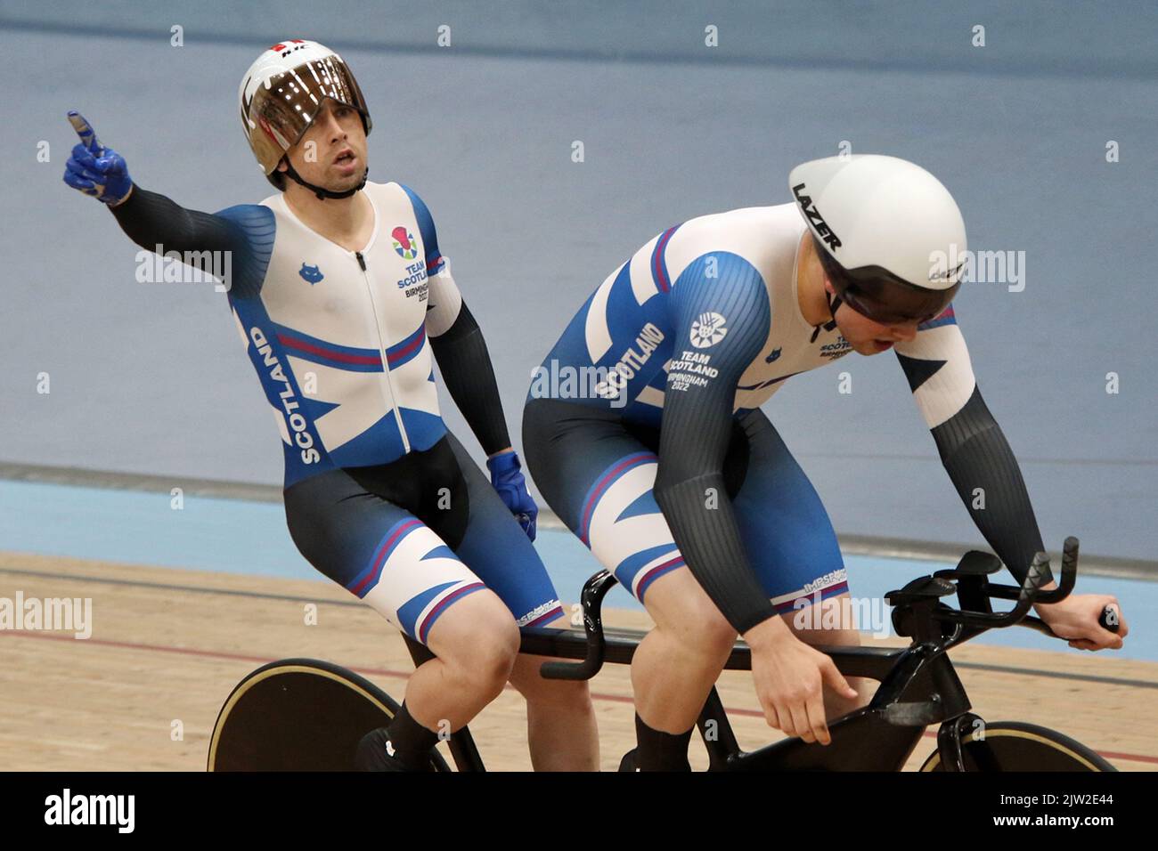 Neil FACHIE along with his pilot Lewis Stewart win gold in the Men's
