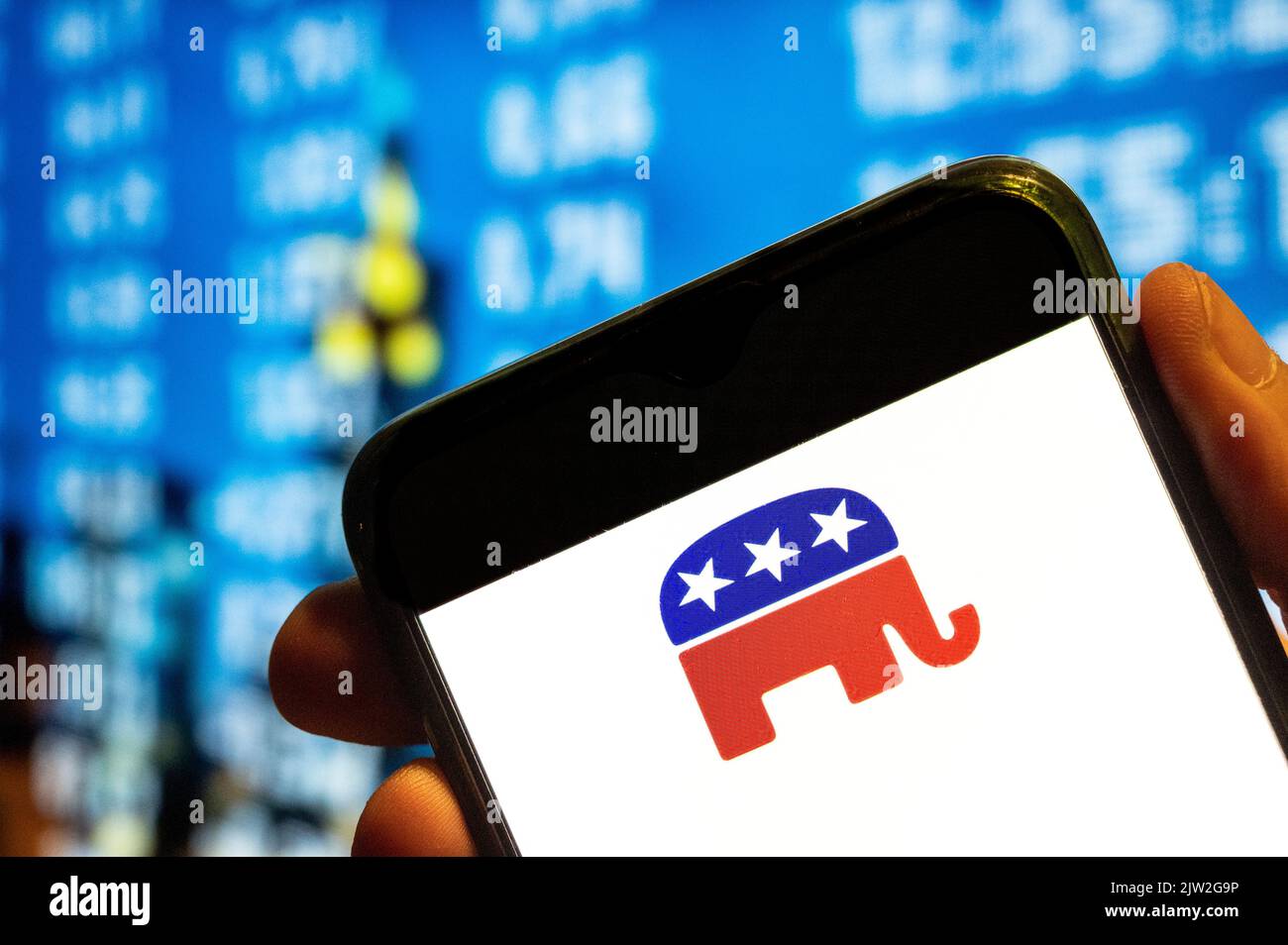 China. 25th July, 2022. In this photo illustration, the American liberal, progressive and left-wing democratic Party icon is displayed on a smartphone screen. Credit: SOPA Images Limited/Alamy Live News Stock Photo
