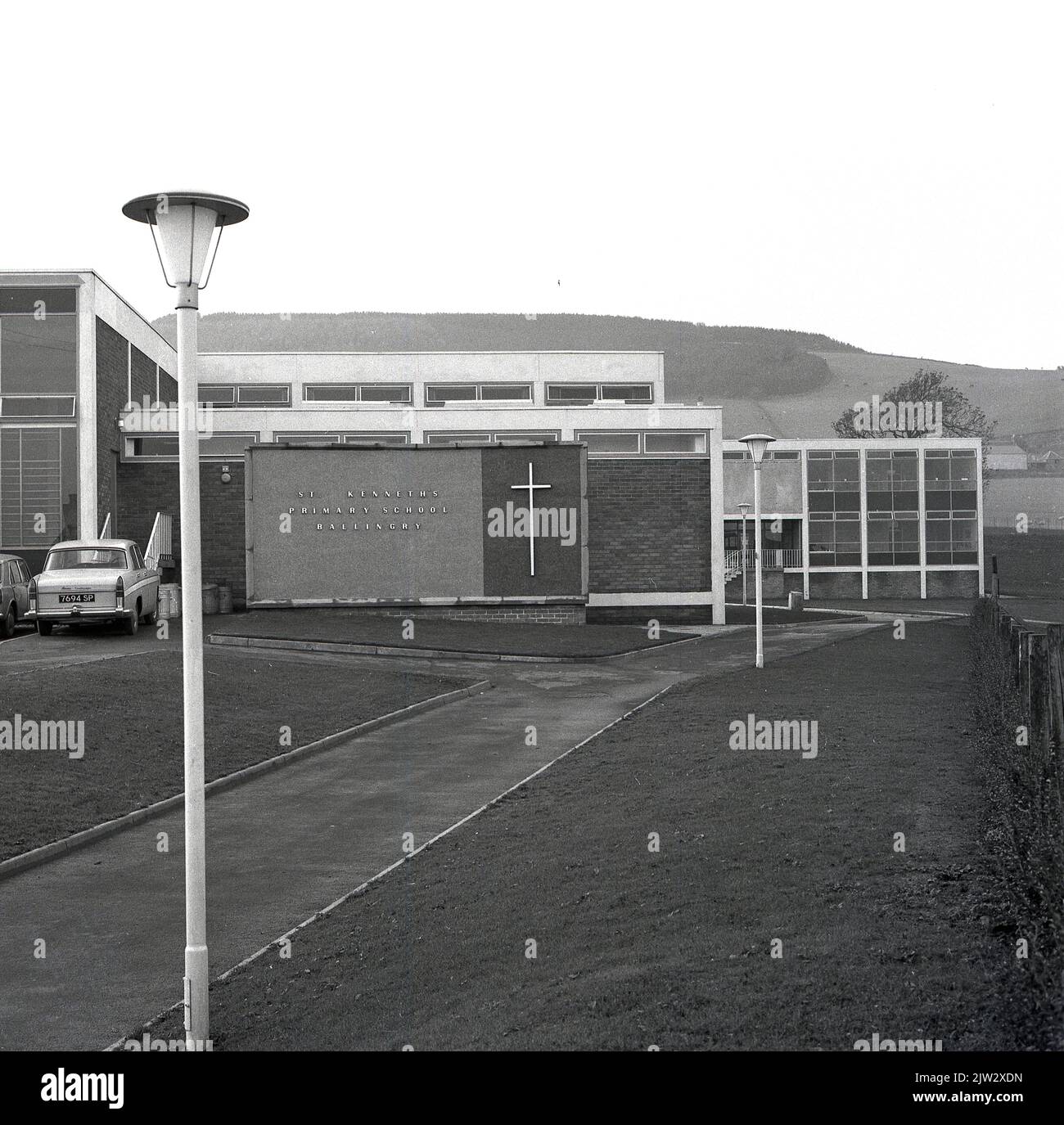 1965, historical, view from this era of the exterior of Roman Catholic school, St Kenneth's Primary school in the old mining village of Ballingry, Scotland, UK, built in the so-called 'modern' architectural style of the era. Stock Photo