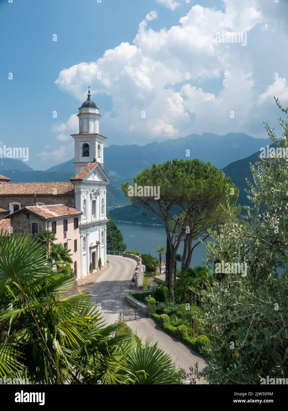 Ticino, Switzerland: a view of Vico Morcote and the Chiesa San Simone e Fedele, overlooking Lake Lugano Stock Photo