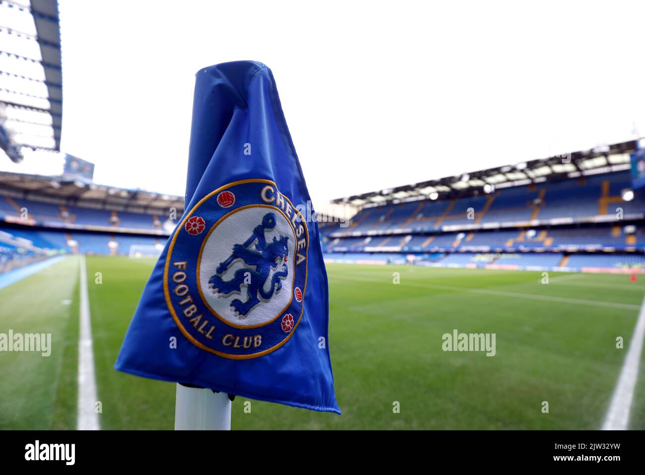 Corner Flag with Chelsea Crest and Stamford Bridge in the Background  Editorial Photo - Image of flag, soccer: 189470651