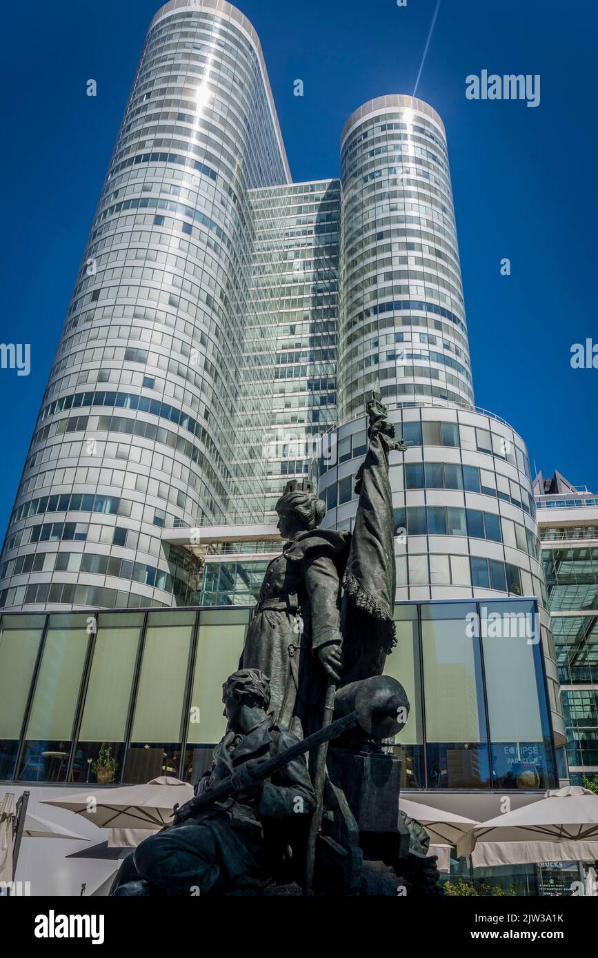 Sculpture La Défense de Paris and Coeur Défense skyscraper, La Defense