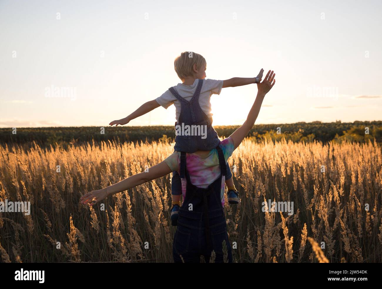 Walking forward together blur hi-res stock photography and images - Alamy