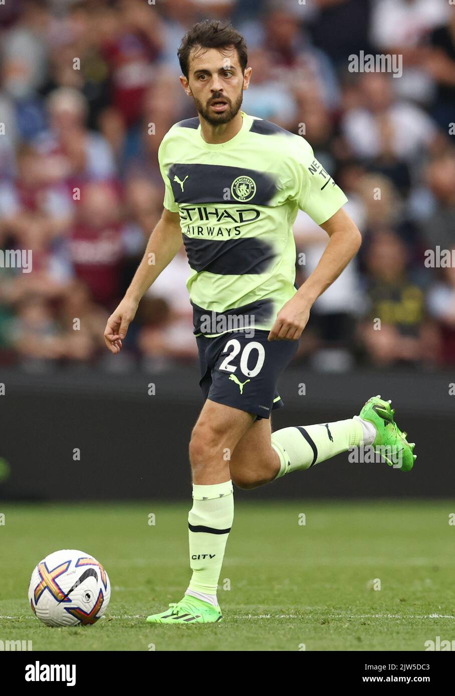 Bernardo silva of manchester city hi-res stock photography and images -  Alamy