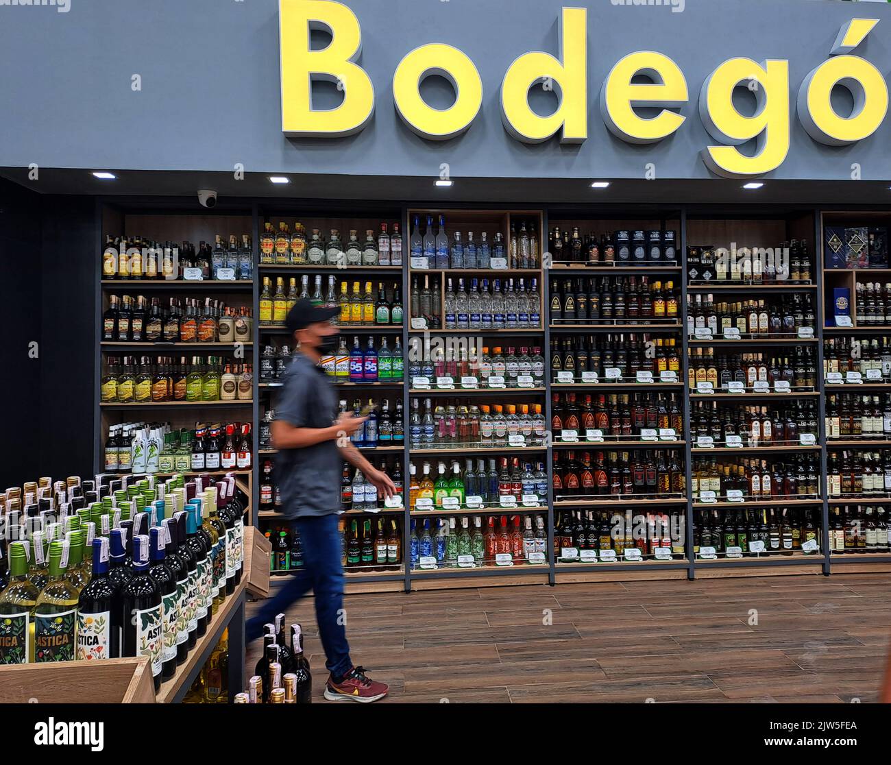 Guacara, Carabobo, Venezuela. 3rd Sep, 2022. September 03, 2022. liquor sales, in Rio Supermarket, reaches the central region of Venezuela, specifically the City of Guacara, in the state of Carabobo. It is the 12th branch in the entire country, and the first to open outside of eastern Venezuela, since seven are operating on the island of Margarita, Nueva Esparta state, two in the city of CumanÃ, one in MaturÃ-n and another in Barcelona, Anzoategui state. Photo: Juan Carlos Hernandez (Credit Image: © Juan Carlos Hernandez/ZUMA Press Wire) Stock Photo