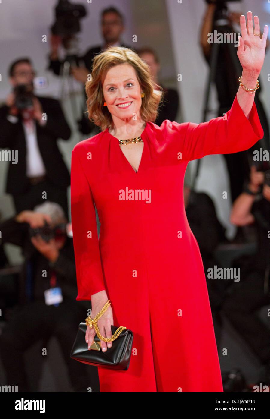 2022 sigourney weaver hi-res stock photography and images - Alamy