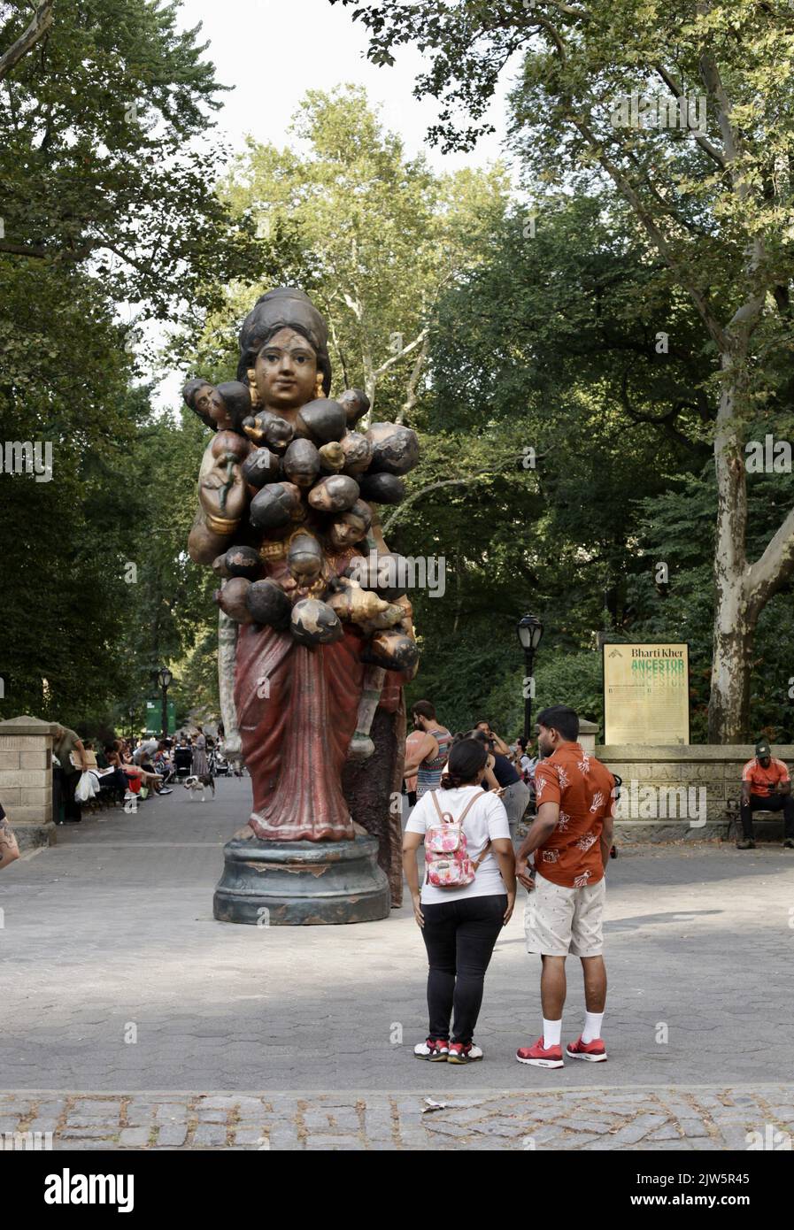 The eighteen foot sculpture hi-res stock photography and images - Alamy