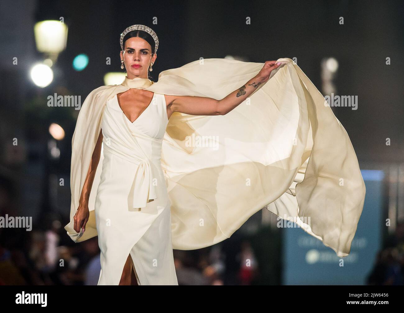 De moda hi-res stock photography and images - Alamy