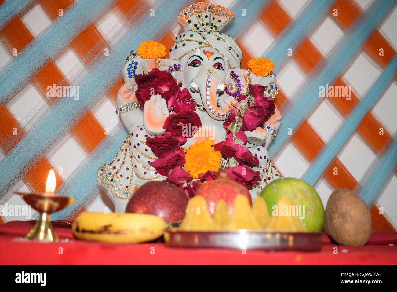 Ganesh chaturthi decoration ideas at home . Ganesh chaturthi