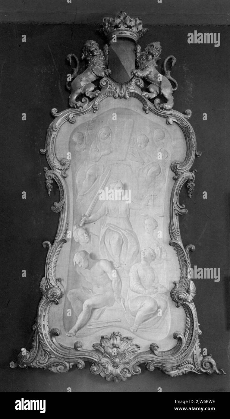 Chimney mantel piece hi-res stock photography and images - Alamy