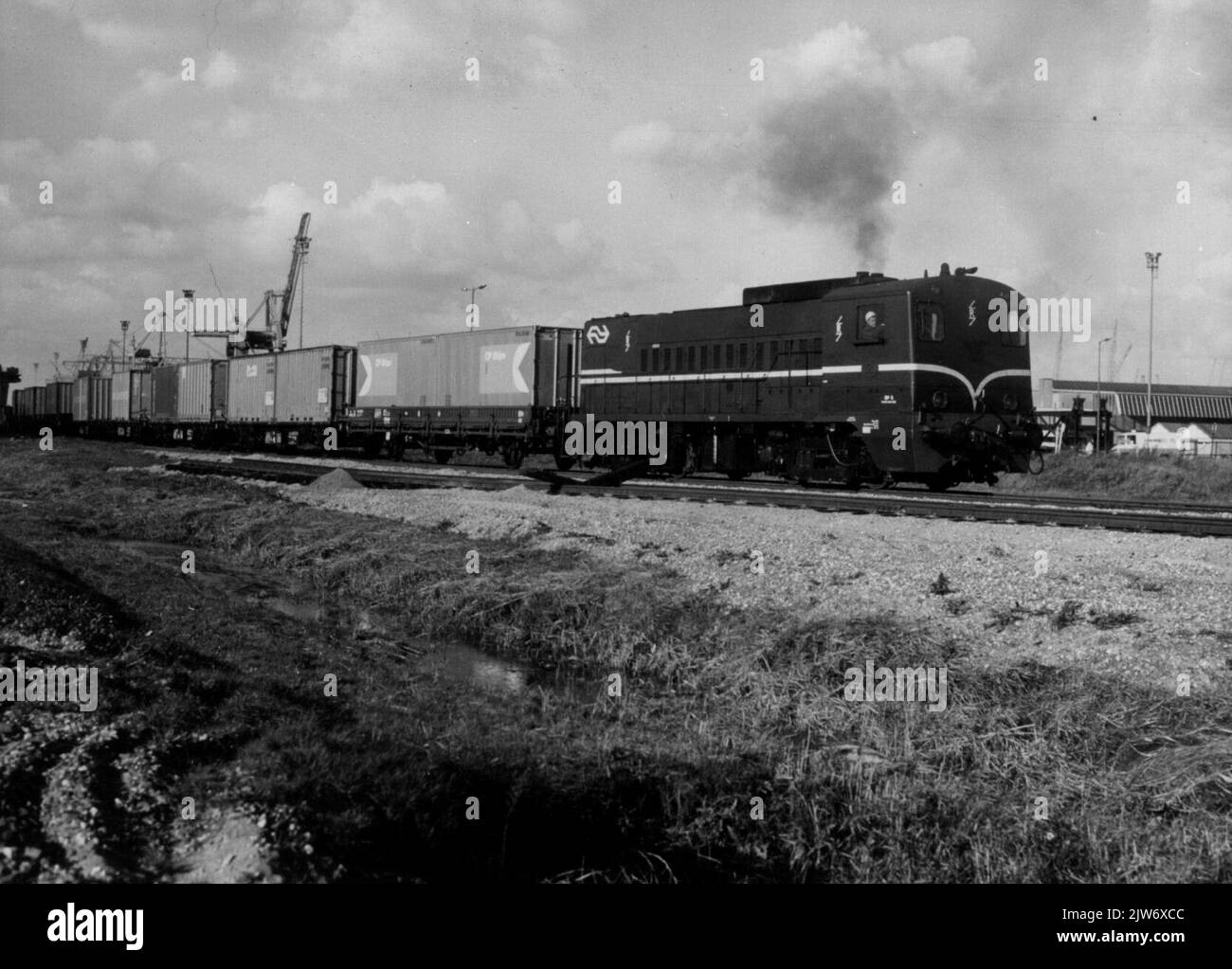 Image of the DieselElectric No. 2265 (series 2200/2300) of