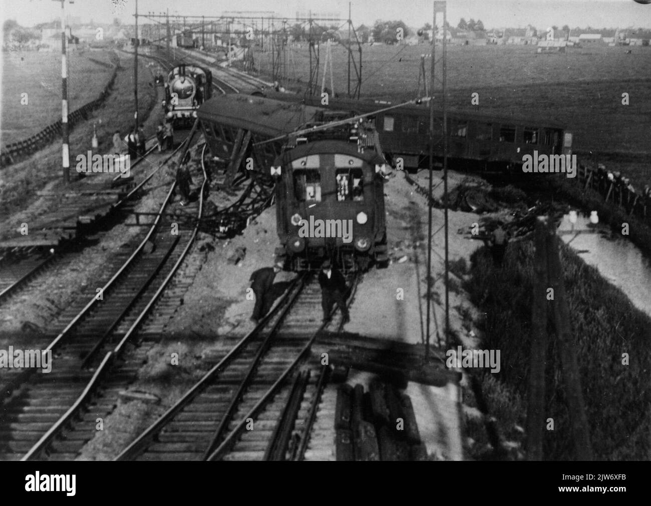 Image of a derailed train consisting of electric carriages mat. 1924 ...