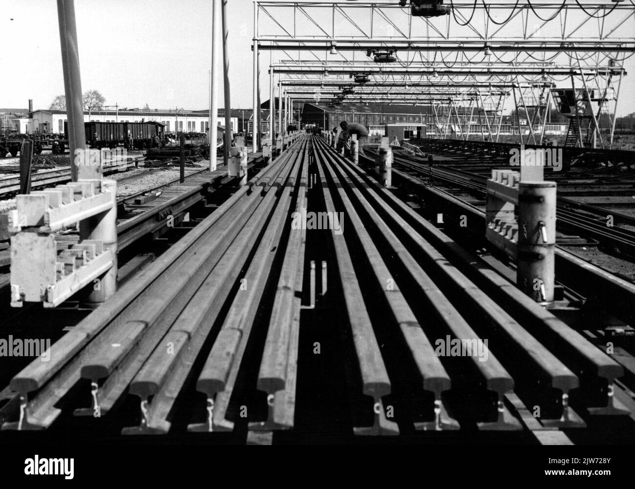 Image of the loading of a train (robe train) with rails on the site of the rail welding (SLI) of the N.S. Stock Photo