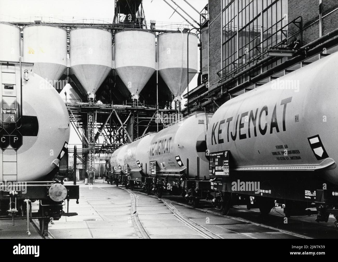 Image of a few tank cars for the transport of sulfuric acid on the site of the Sulfuric Acid Factory Ketjenaan in Amsterdam Noord. Stock Photo