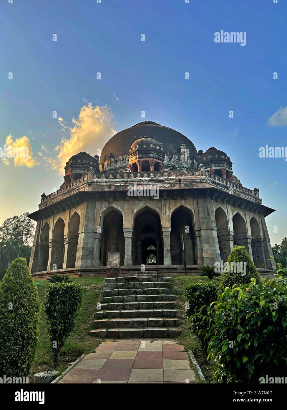 Shish Gumbad/ Lodhi Gardens/ India Stock Photo - Alamy