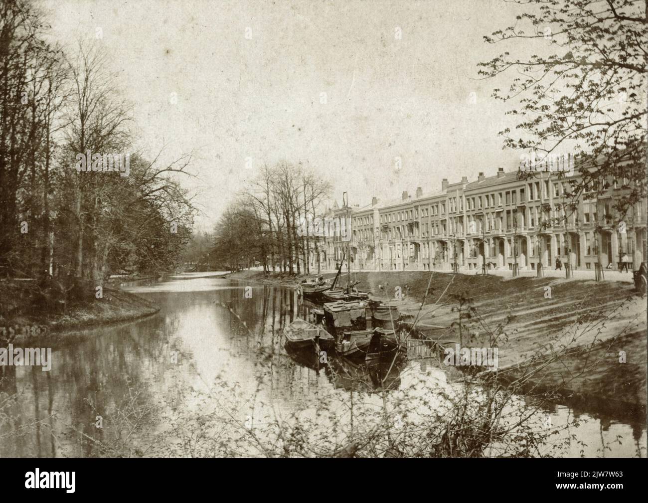 View of the Stadsbuitengracht in Utrecht, with the houses on the Tolsteegsingel on the right. Right in the foreground the mouth of the Kromme Rijn. Stock Photo