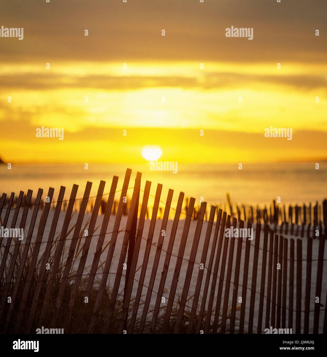 Golden hour fences hires stock photography and images Alamy