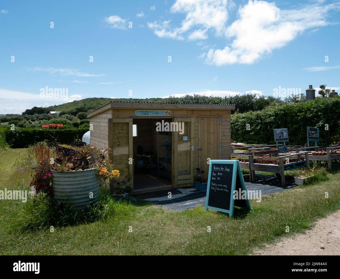 Fudge stall, Veronica Farm, Bryher, Isles of Scilly, Cornwall, England, UK. Stock Photo