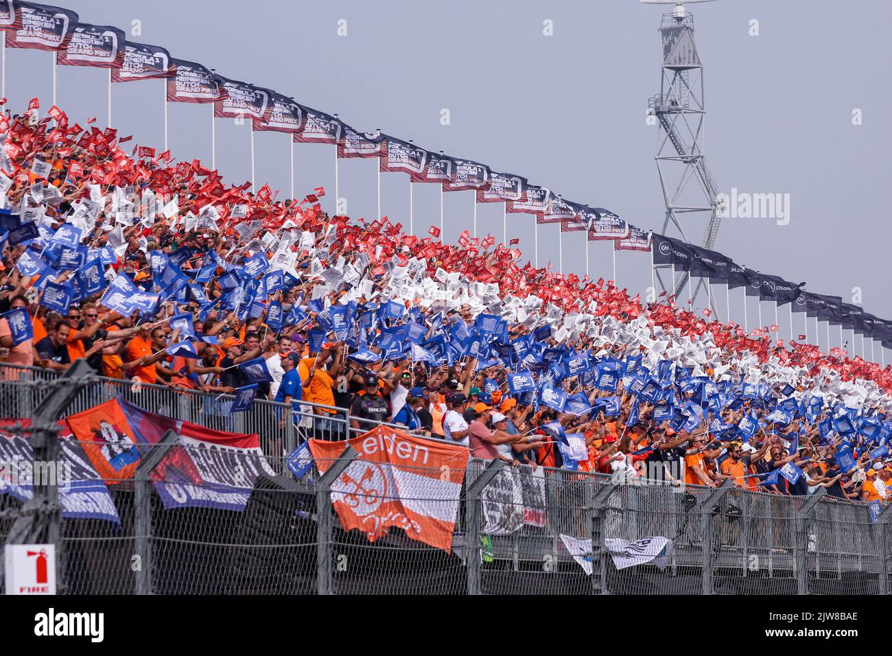 ZANDVOORT, NETHERLANDS - SEPTEMBER 4: Spectators during Race ahead of the Formula 1 Dutch Grand Prix at Cicuit Zandvoort on September 4, 2022 in Zandvoort, Netherlands (Photo by Marcel ter Bals/Orange Pictures) Stock Photo