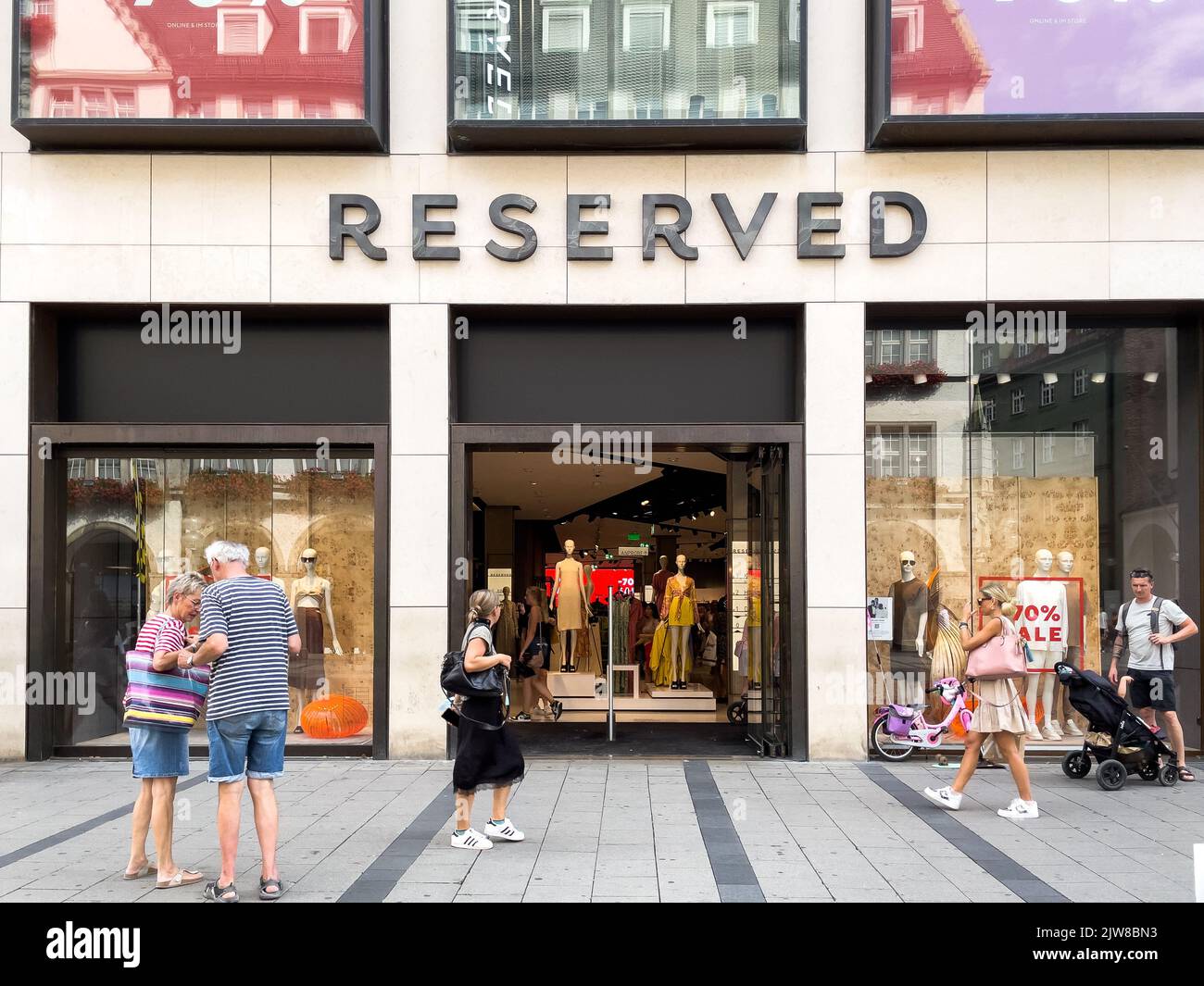 Reserved store sign in Munich Stock Photo - Alamy