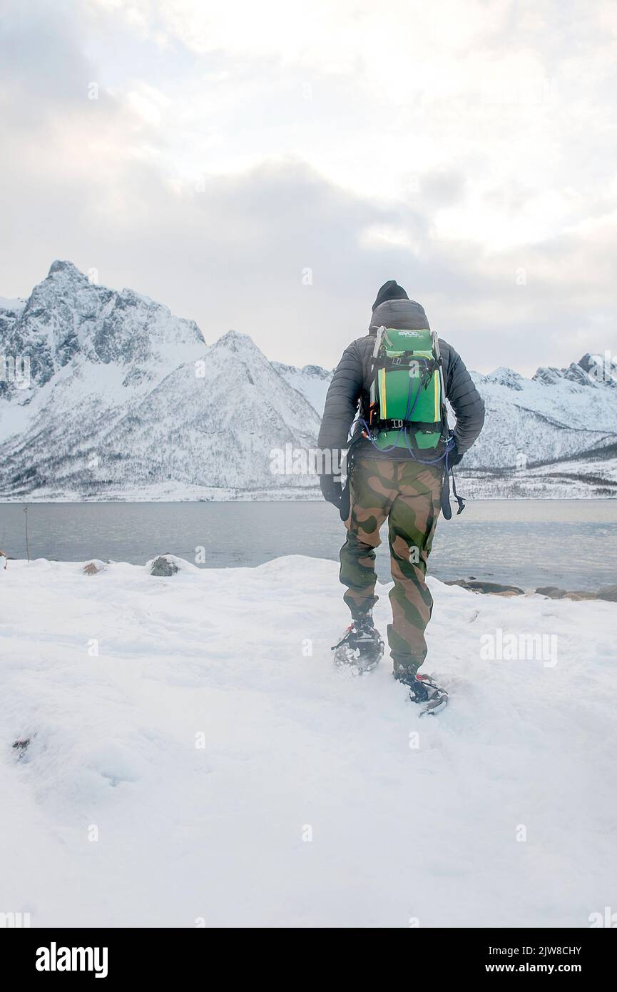 Walking snow shoes hi-res stock photography and images - Alamy