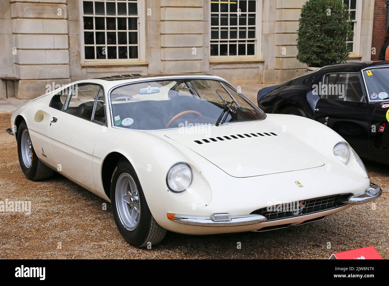 Ferrari 365 P Berlinetta Speciale 'Tre Posti' Coupe (1966). Concours of Elegance 2022, Hampton Court Palace, London, UK, Europe Stock Photo