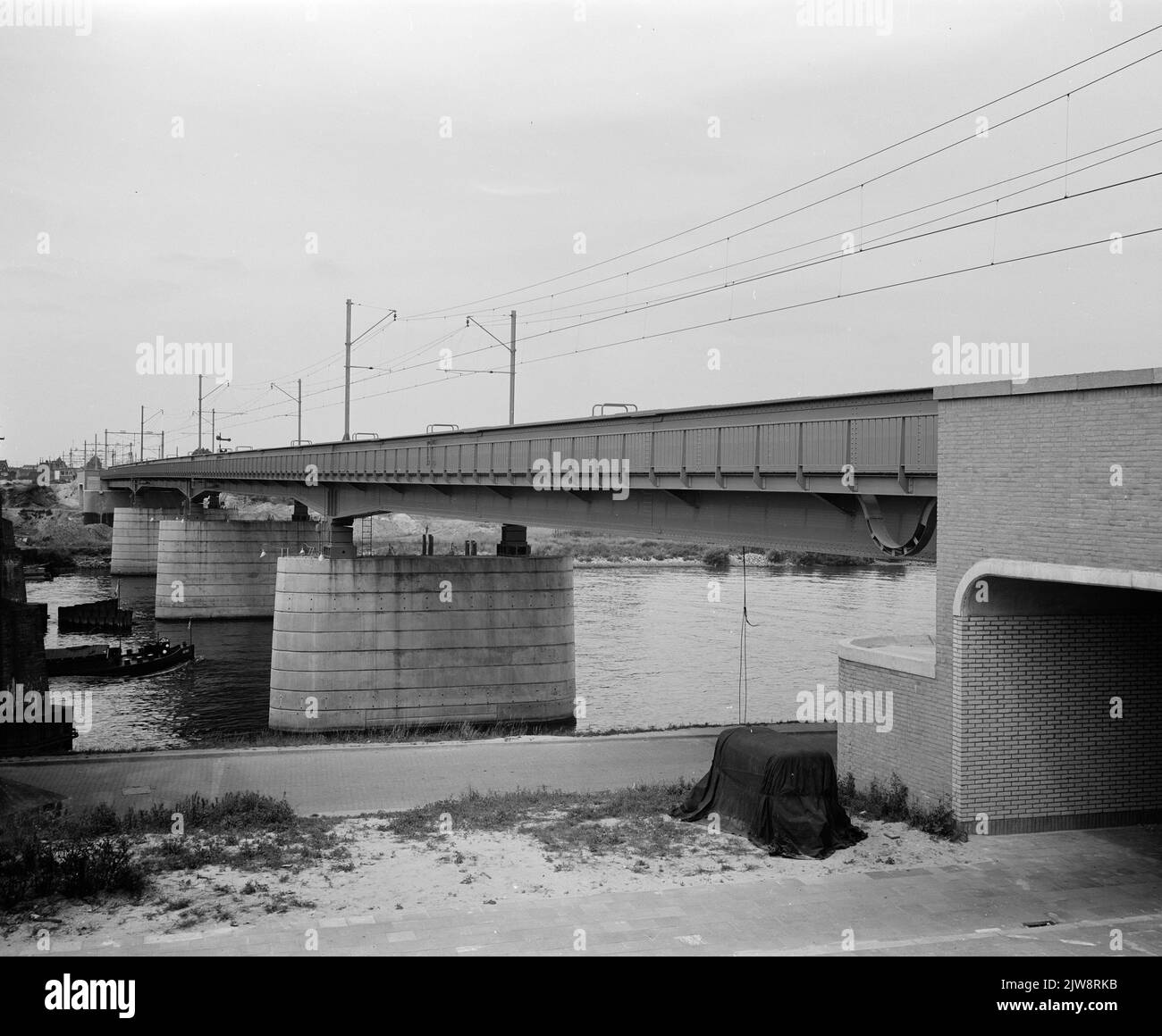 New railway bridge Black and White