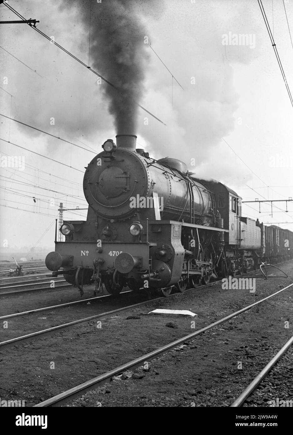 Image of the steam locomotive No. 4705 (series 4700; Nos. 4701-4735) of