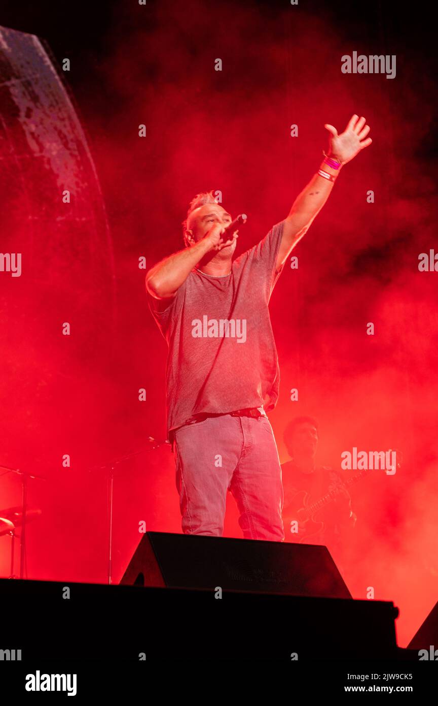 Spanish artist Kase.O and Jazz Magnetism perform live at Vive Latino