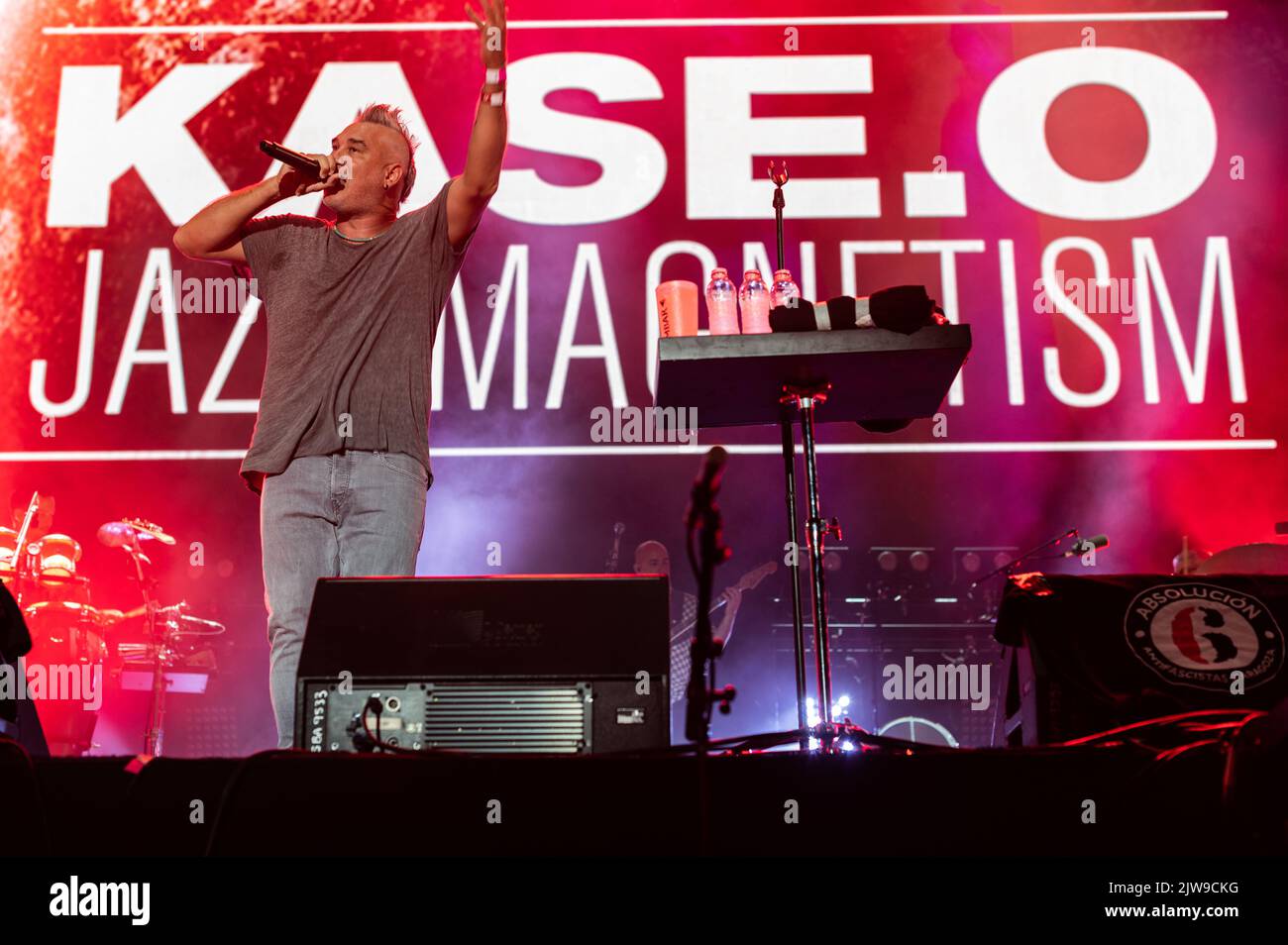 Spanish artist Kase.O and Jazz Magnetism perform live at Vive Latino