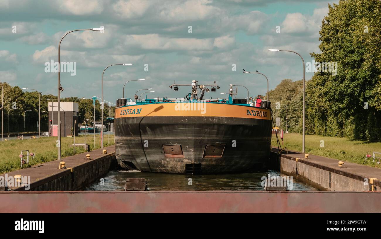 Gelsenkirchen lock in the Rhine-Herne Canal Stock Photo