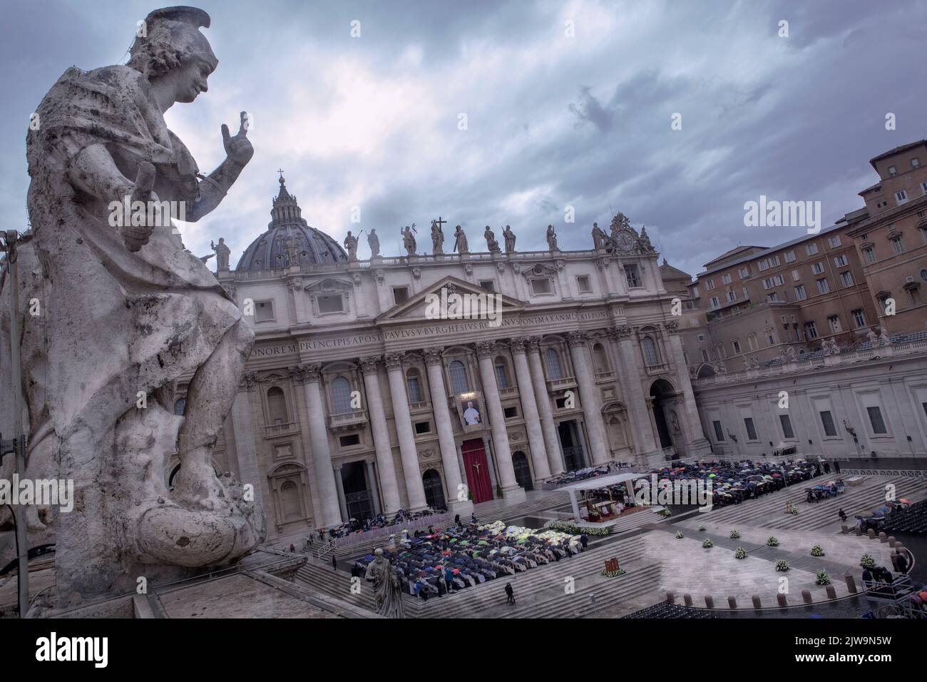 Vatican City, Vatican, 04  September 2022.  Pope Francis leads a mass for the beatification of Pope John Paul I in Saint Peter's Square.  Credit: Maria Grazia Picciarella/Alamy Live News Stock Photo