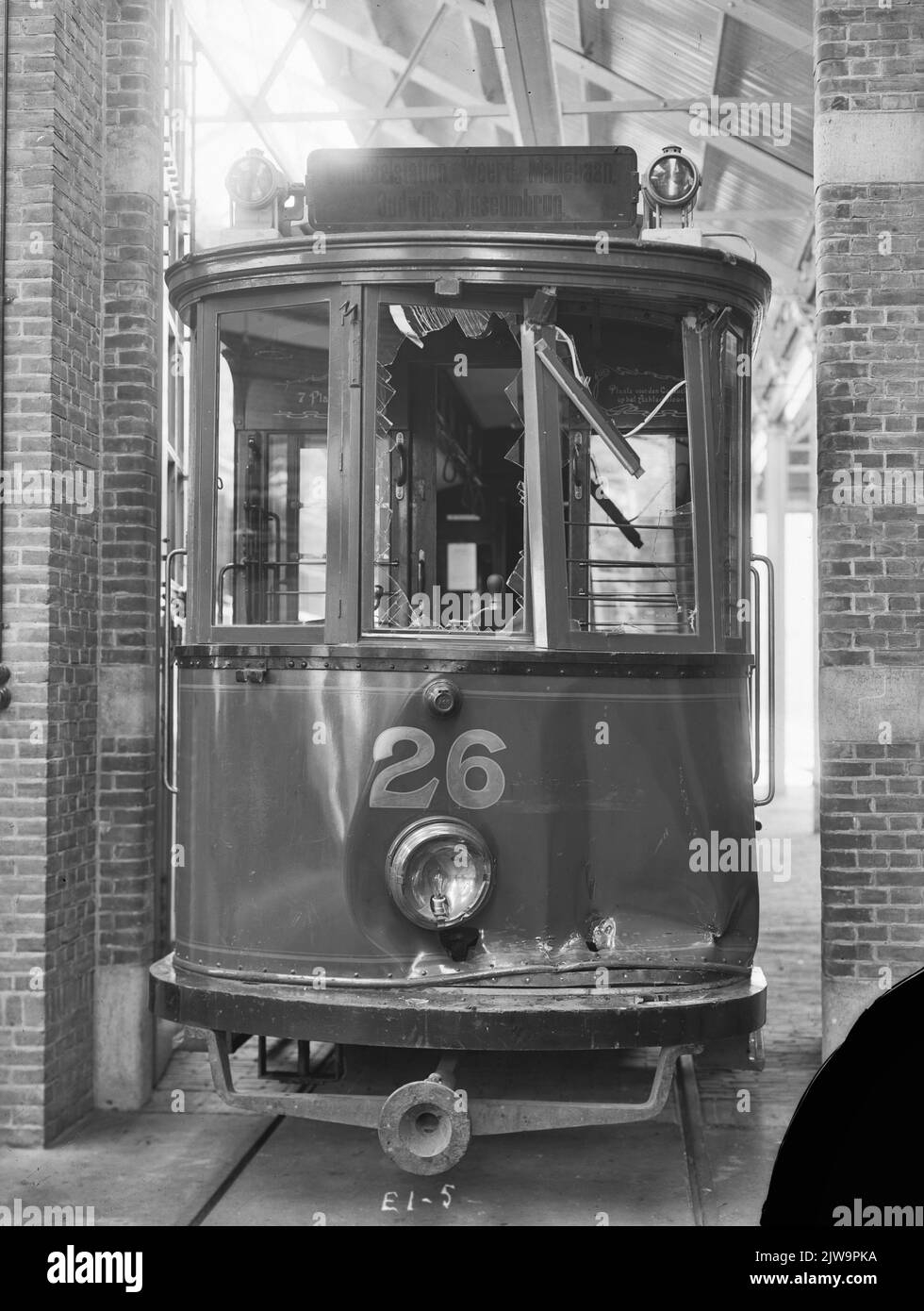Image of the dented front of a electrical tram damaged after a collision (motor car no. 26, series 21-32) of the G.E.T.U. In the draw on the Nicolaas Beestsstraat in Utrecht.n.b. The collision took place on June 17, 1907, the Chief Wagen Director G. J. de Jong had to contribute to the repair costs NLG 0.50. Stock Photo