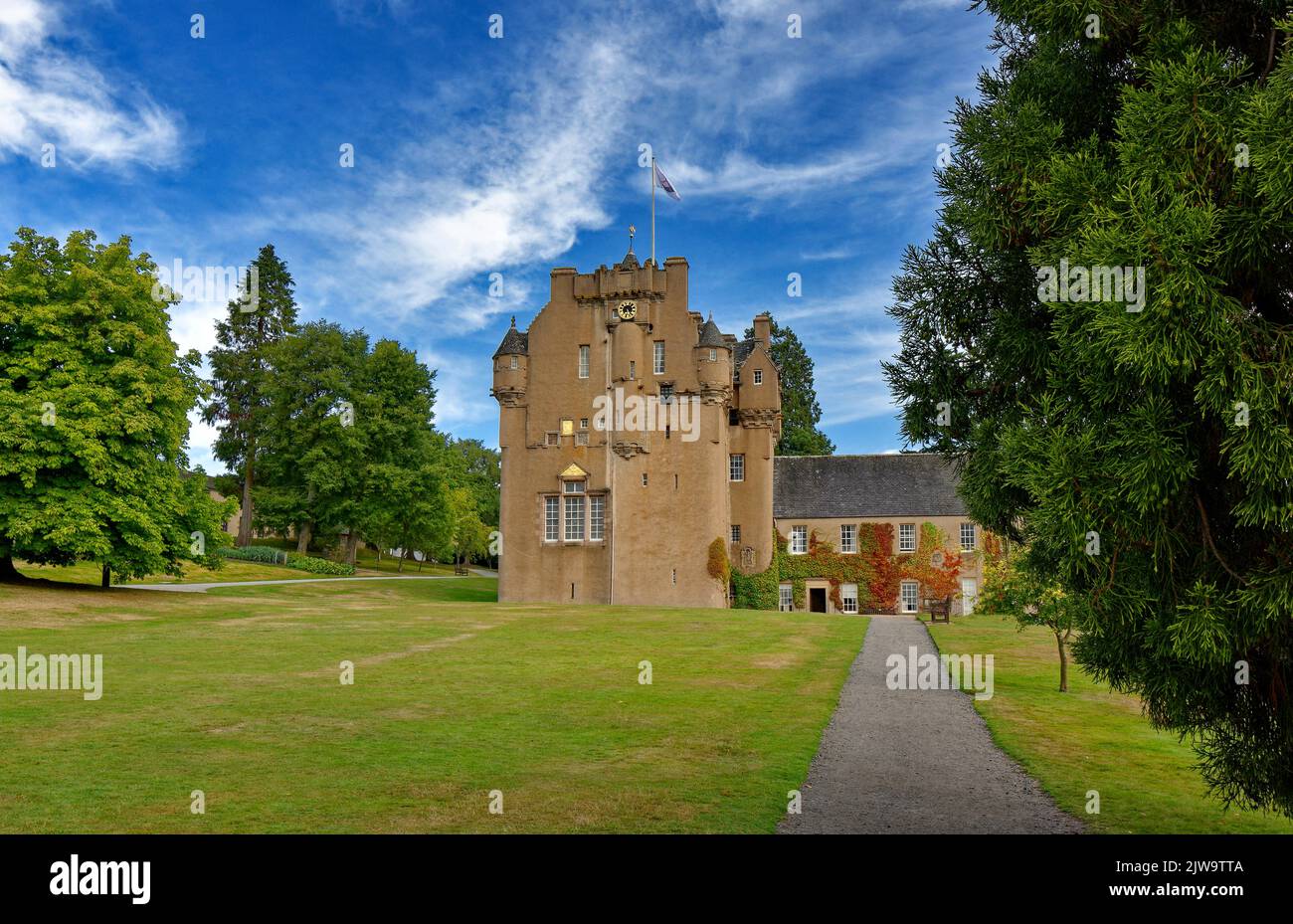CRATHES CASTLE BANCHORY SCOTLAND PATHWAY TO THE HARLED 16th CENTURY