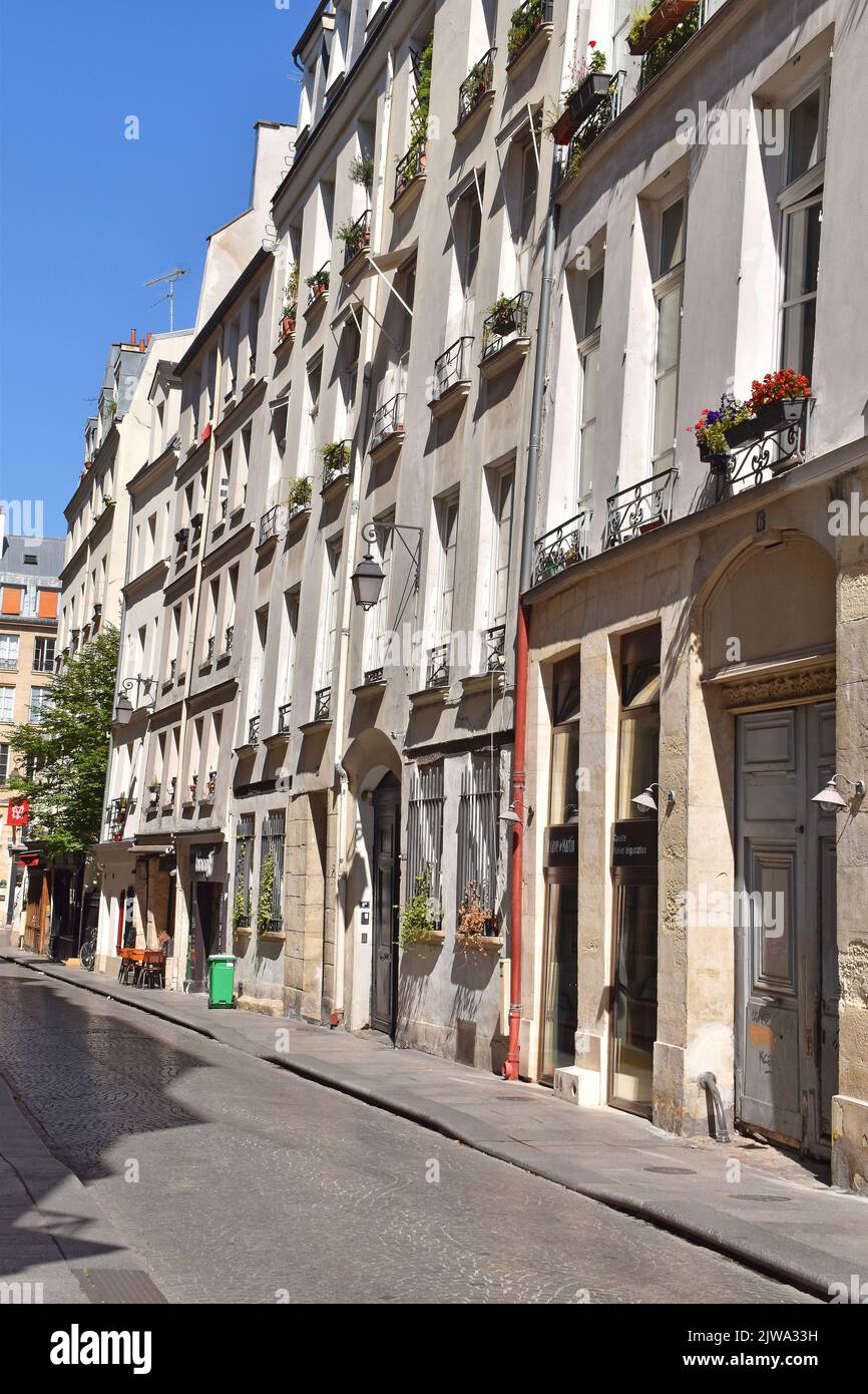 View along r. Marie-Stuart, named after the queen, a very old street in a very old quartier, many of the streets in this area are pedestrianised. Stock Photo