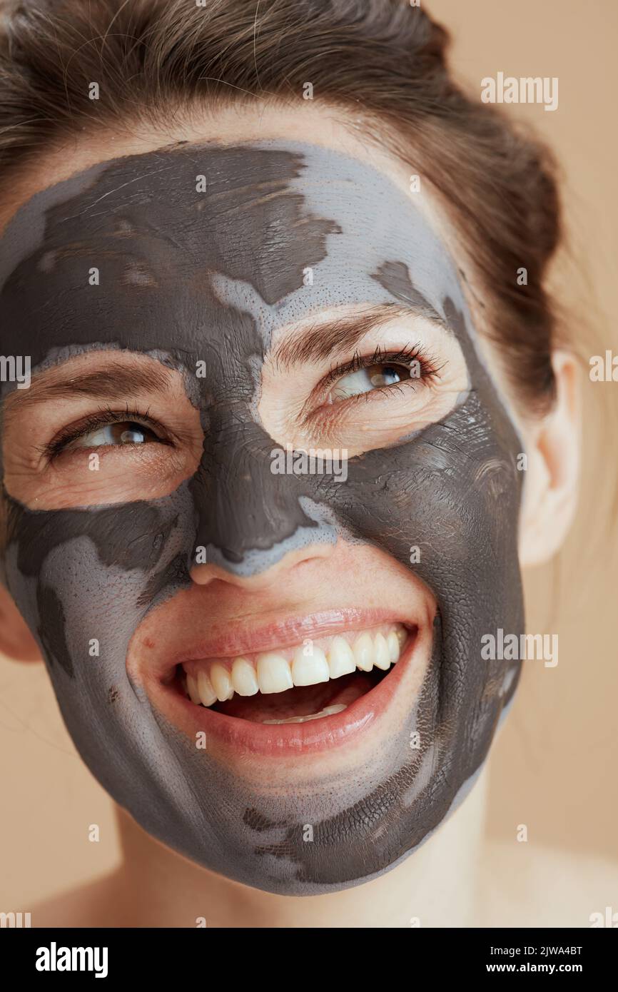 Woman turmeric face mask hi-res stock photography and images - Alamy